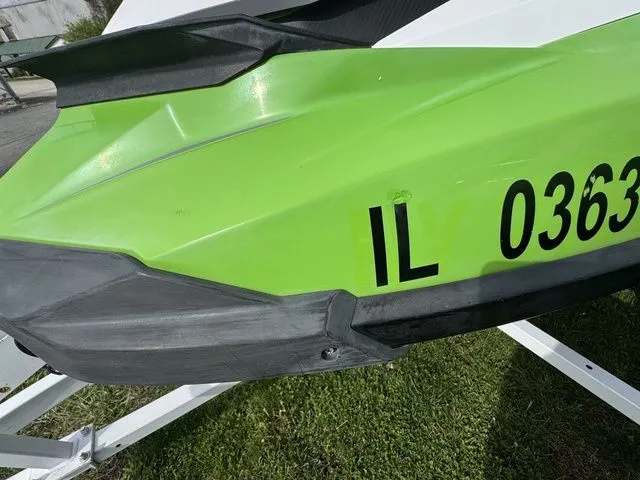 Slide: The Image of Sea-Doo GTI 2014 - 18