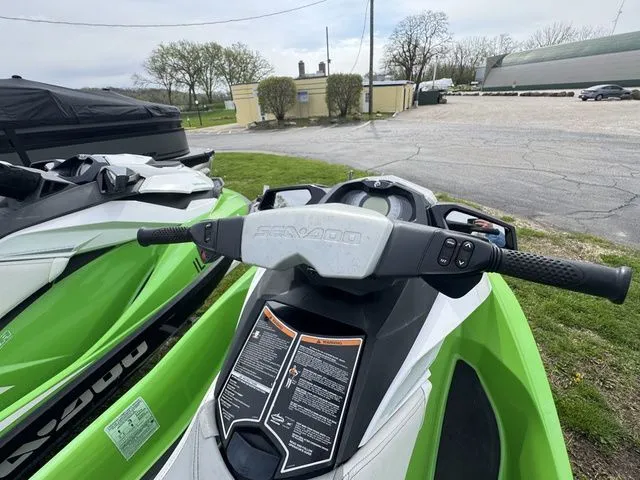 Slide: The Image of Sea-Doo GTI 2014 - 24