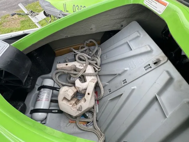 Slide: The Image of Sea-Doo GTI 2014 - 8