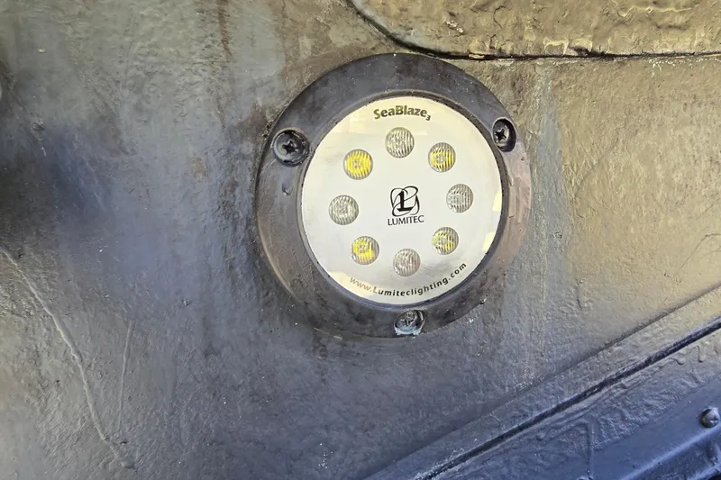 Slide: The Image of Underwater LED light on 2001 Sea Ray 400 Sedan Bridge boat. - 55