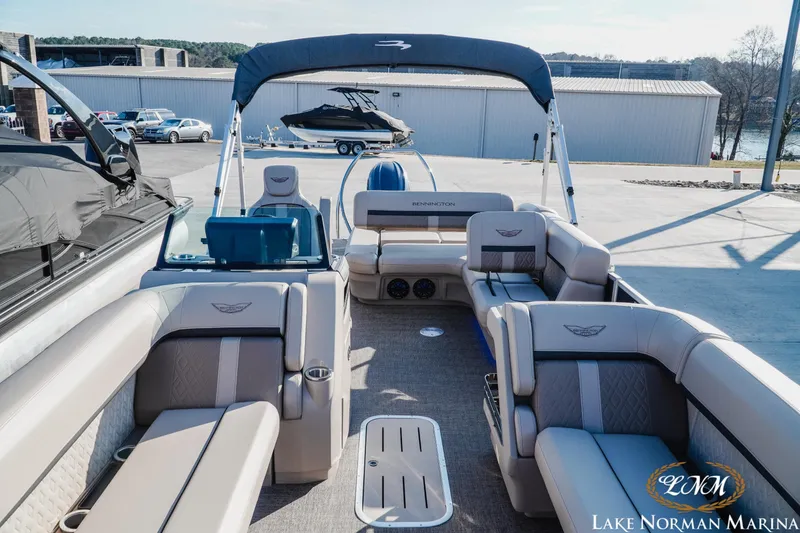Slide: The Image of 2025 Bennington 24MSB pontoon boat interior at Lake Norman Marina. - 12