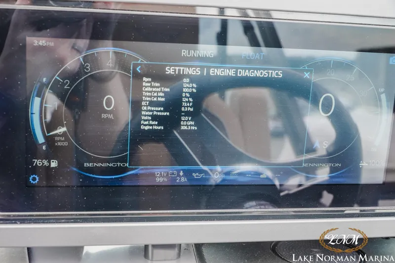 Slide: The Image of Dashboard of 2025 Bennington 24MSB showing engine diagnostics and settings. - 18
