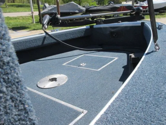 Slide: The Image of Lowe 1620 Aluminum Deep V / 1992 Johnson 70 Hp Outboard 1993 - 12