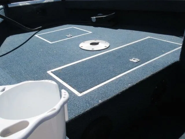 Slide: The Image of Lowe 1620 Aluminum Deep V / 1992 Johnson 70 Hp Outboard 1993 - 16