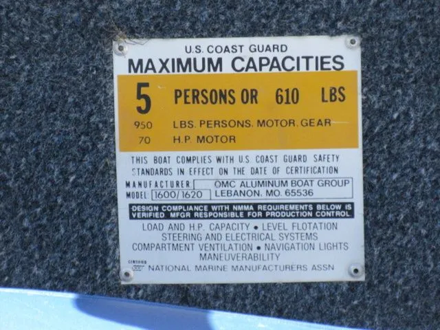 Slide: The Image of Lowe 1620 Aluminum Deep V / 1992 Johnson 70 Hp Outboard 1993 - 21