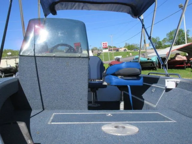 Slide: The Image of Lowe 1620 Aluminum Deep V / 1992 Johnson 70 Hp Outboard 1993 - 9