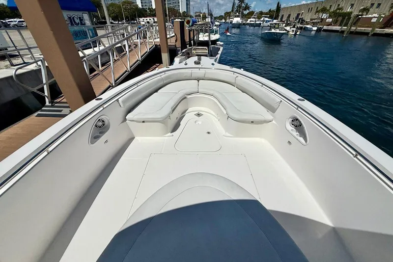 Slide: The Image of 2014 Stamas 390 Tarpon boat with spacious seating at the dock. - 30