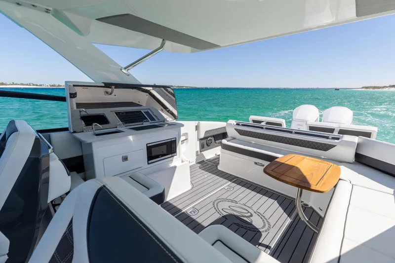 Slide: The Image of Cobalt R35 2024 - 50