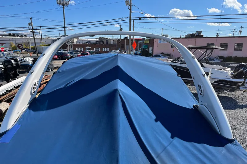 Slide: The Image of Sea Ray, Sea Ray 290SLX, Sea Ray SLX, Cruisers, Cruiser Yachts, Sundancer, Sea Ray Sundancer, Bow Rider Boats, Cruising Boats - 10