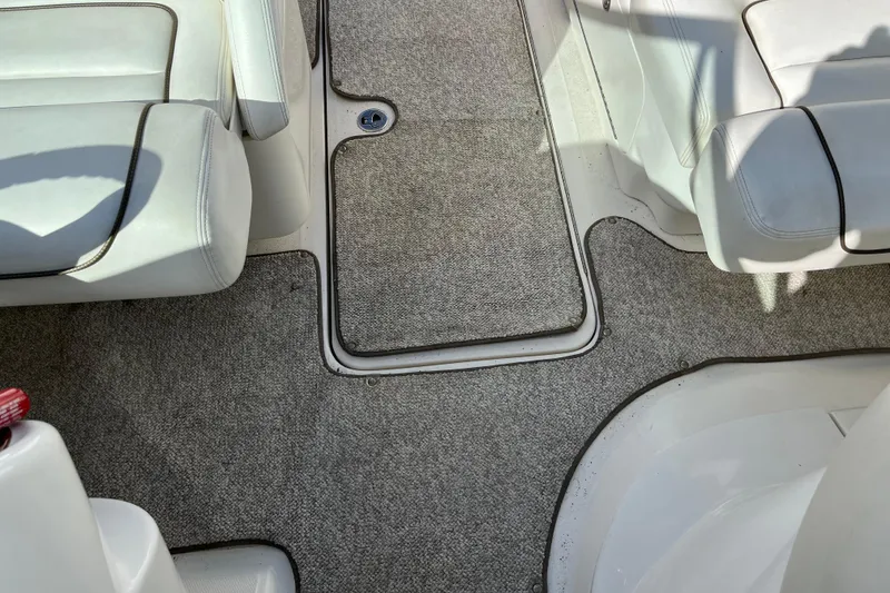 Slide: The Image of Sea Ray, Sea Ray 290SLX, Sea Ray SLX, Cruisers, Cruiser Yachts, Sundancer, Sea Ray Sundancer, Bow Rider Boats, Cruising Boats - 40