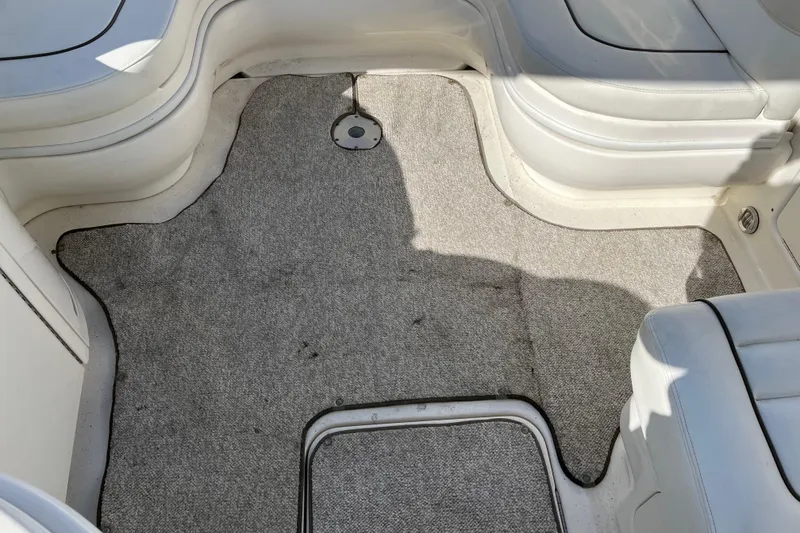 Slide: The Image of Sea Ray, Sea Ray 290SLX, Sea Ray SLX, Cruisers, Cruiser Yachts, Sundancer, Sea Ray Sundancer, Bow Rider Boats, Cruising Boats - 41