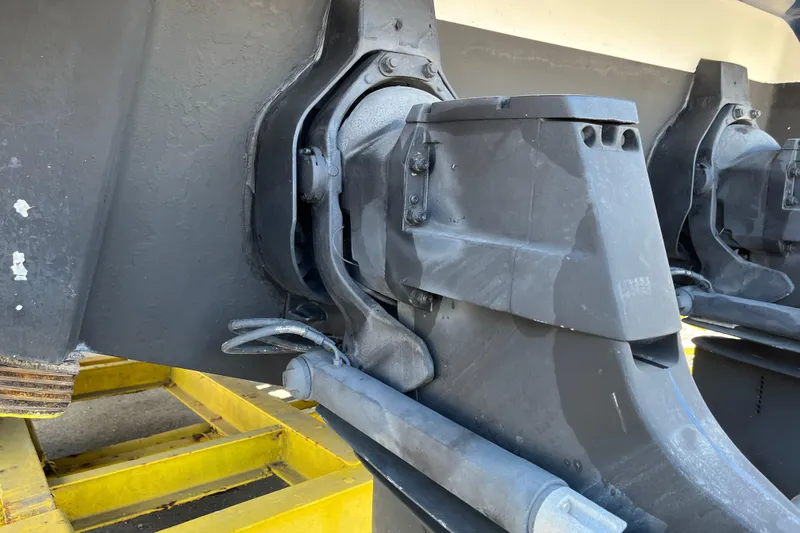 Slide: The Image of Sea Ray, Sea Ray 290SLX, Sea Ray SLX, Cruisers, Cruiser Yachts, Sundancer, Sea Ray Sundancer, Bow Rider Boats, Cruising Boats - 43