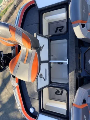 Slide: The Image of Ranger Z521R 2024 - 12