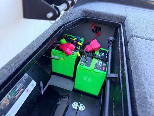 Slide: The Image of Ranger Z521R 2024 - 15