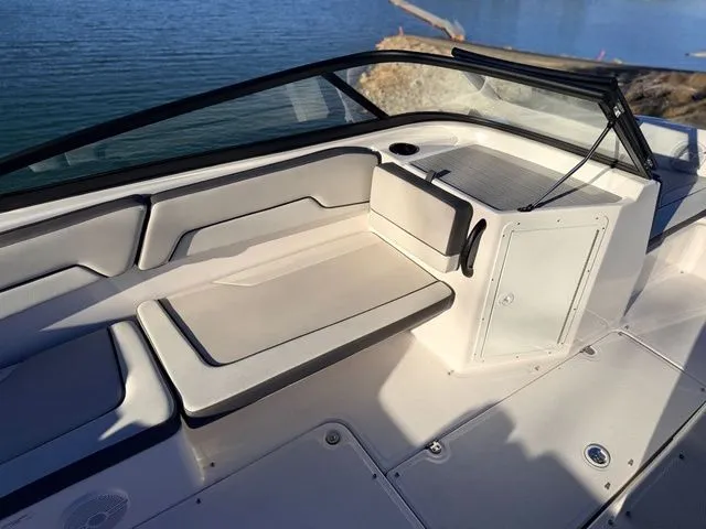 Slide: The Image of Yamaha AR190 2025 - 16