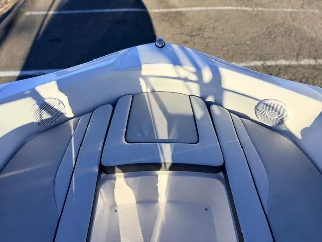 Slide: The Image of Yamaha AR190 2025 - 18