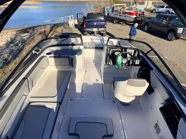 Slide: The Image of Yamaha AR190 2025 - 8