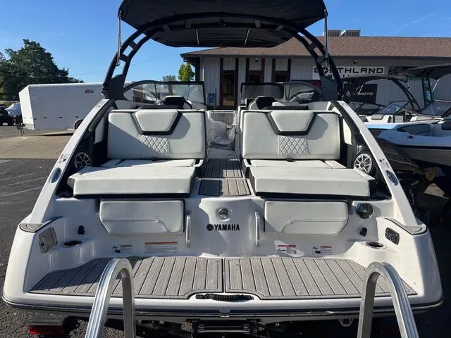 Slide: The Image of Yamaha 252S 4STAR 2026 - 3