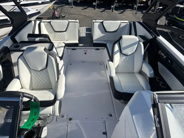 Slide: The Image of Yamaha 252S 4STAR 2026 - 4