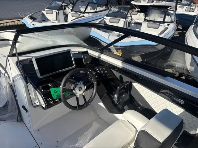 Slide: The Image of Yamaha 252S 4STAR 2026 - 5