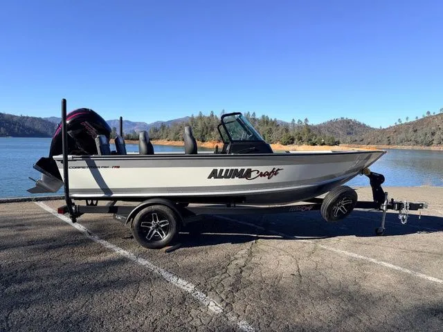 The Image of Alumacraft Competitor 175X Sport 2024 - 1
