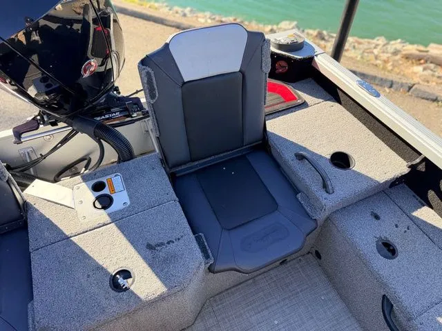 Slide: The Image of Alumacraft Competitor 175X Sport 2024 - 16