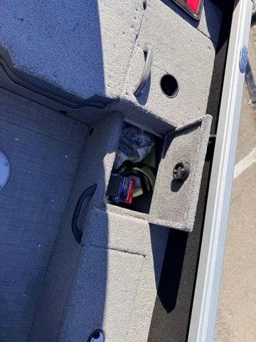 Slide: The Image of Alumacraft Competitor 175X Sport 2024 - 17