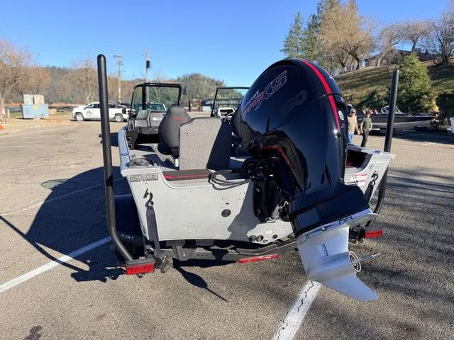 Slide: The Image of Alumacraft Competitor 175X Sport 2024 - 4