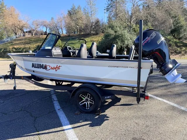 Slide: The Image of Alumacraft Competitor 175X Sport 2024 - 5