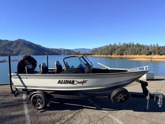 Slide: The Image of Alumacraft Competitor 175X Sport 2024 - 8