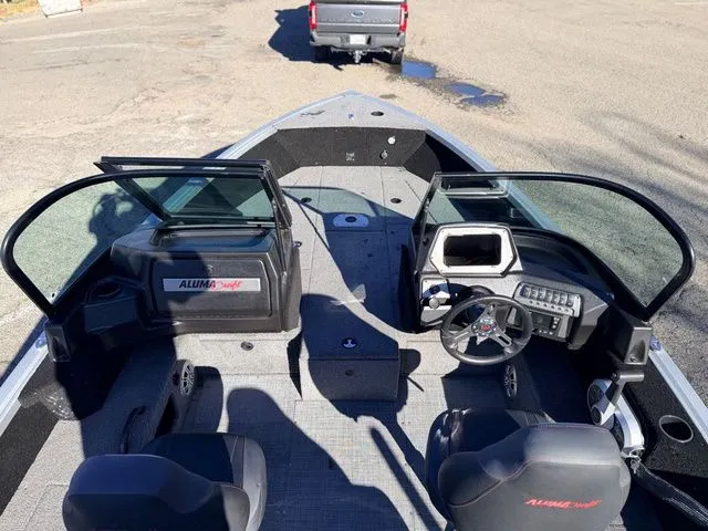 Slide: The Image of Alumacraft Competitor 175X Sport 2024 - 9