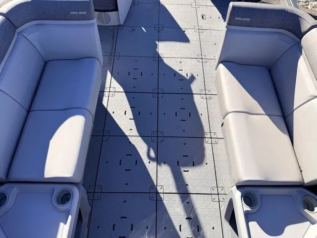 Slide: The Image of Sea-Doo Switch Cruise 21 2024 - 8