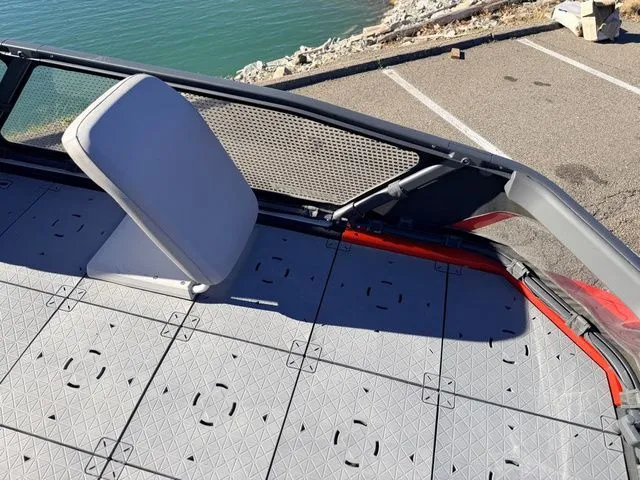 Slide: The Image of Sea-Doo Switch Sport 21 2024 - 11