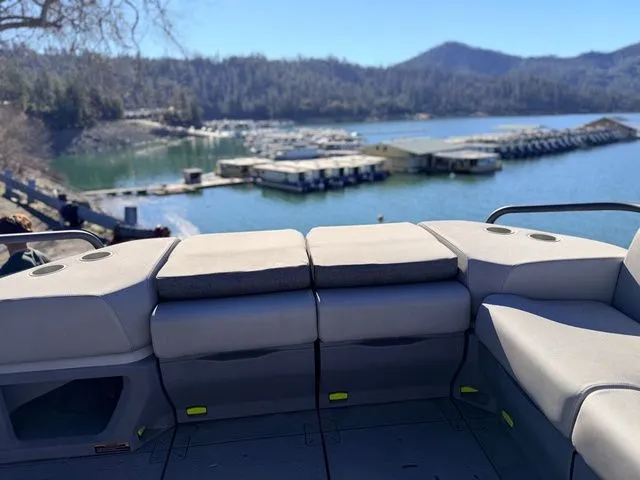 Slide: The Image of Sea-Doo Switch Sport 21 2024 - 14