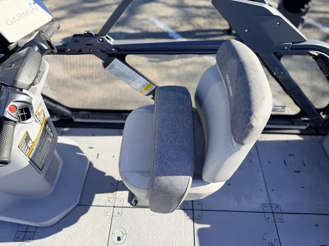 Slide: The Image of Sea-Doo Switch Sport 21 2024 - 19