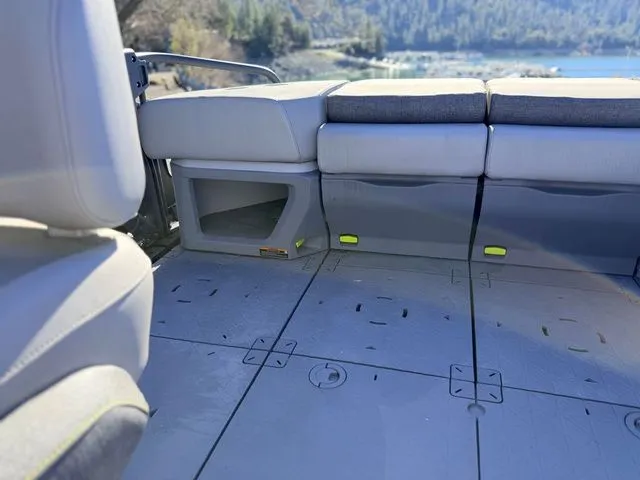 Slide: The Image of Sea-Doo Switch Sport 21 2024 - 23