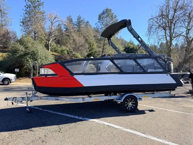 Slide: The Image of Sea-Doo Switch Sport 21 2024 - 4