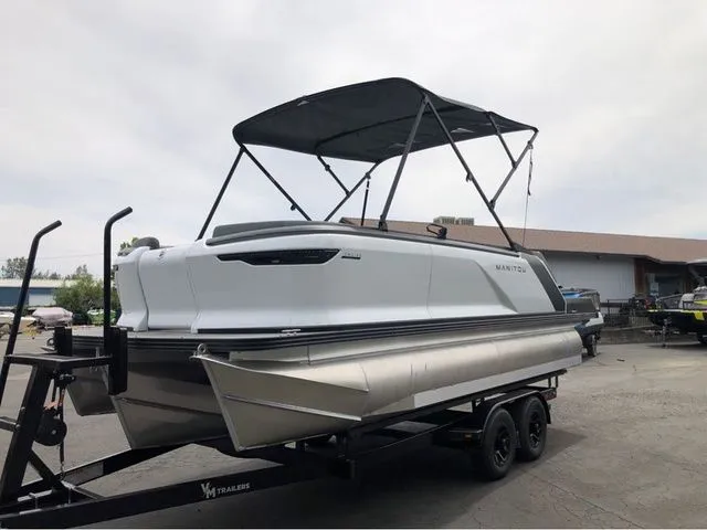 Slide: The Image of Manitou 20 CRUISE BENCH STEALTH 2025 - 4