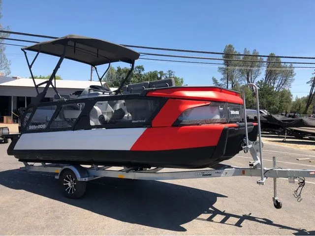 The Image of Sea-Doo SWITCH CRUISE 21 170HP 2024 - 1