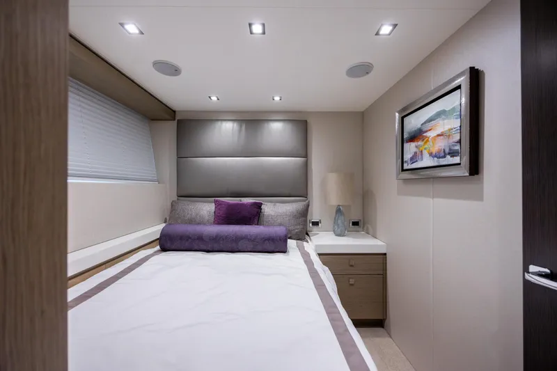 Slide: The Image of Luxurious bedroom interior of 2017 Hatteras M75 Panacera yacht with modern decor. - 68
