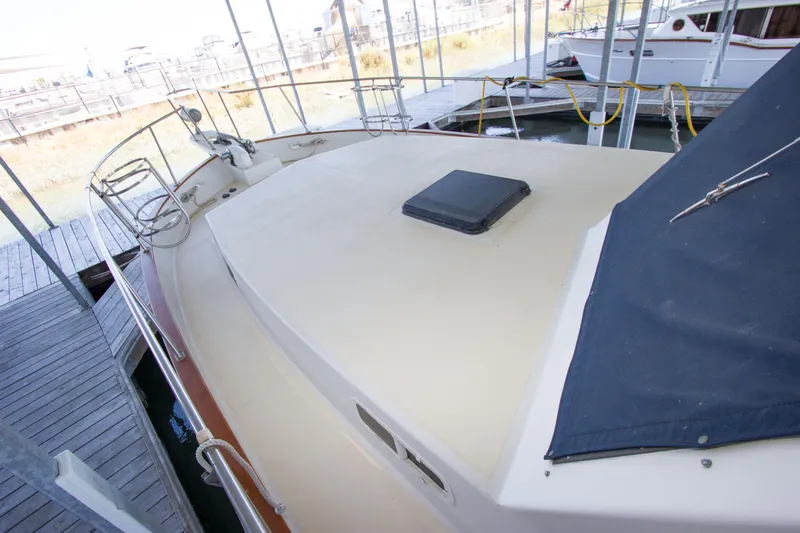 Slide: The Image of 1984 Californian LRC yacht in harbor, deck view. - 28