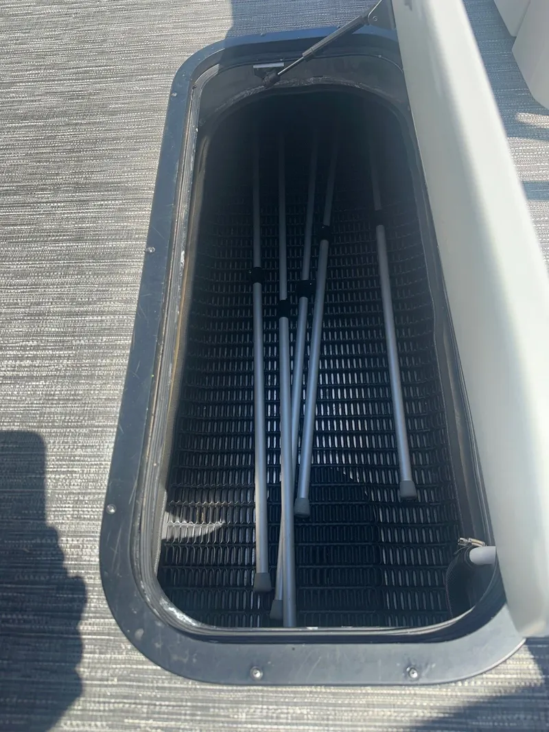 Slide: The Image of Viaggio 23 Diamante U 2022 - 25