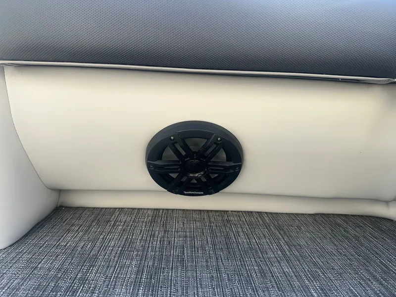 Slide: The Image of Viaggio 23 Diamante U 2022 - 26