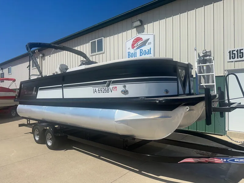 Slide: The Image of Viaggio 23 Diamante U 2022 - 3