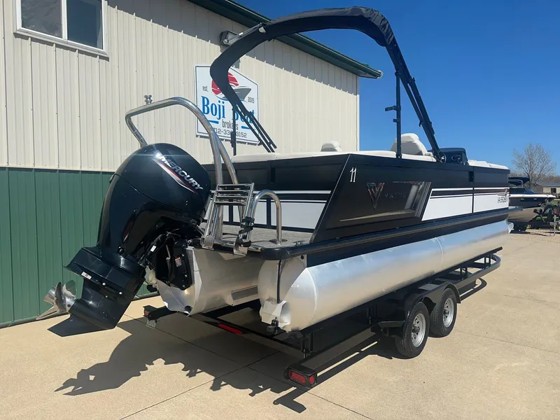 Slide: The Image of Viaggio 23 Diamante U 2022 - 7