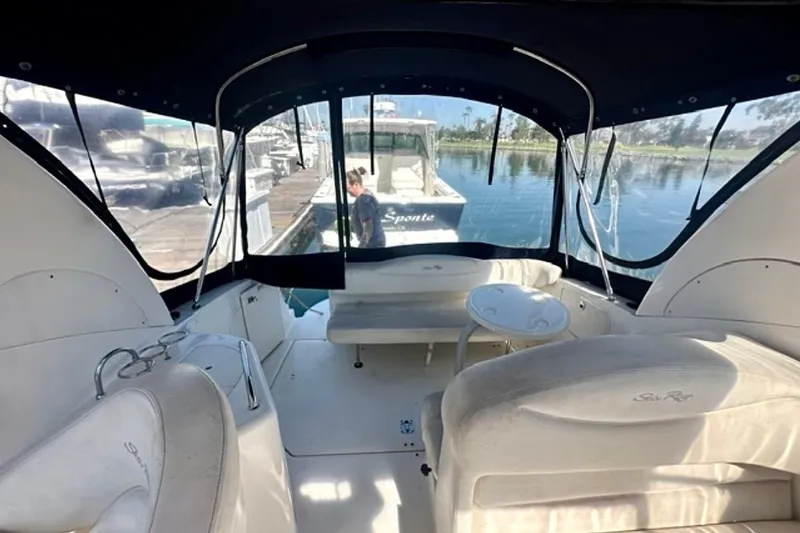 Slide: The Image of Interior view of 2006 Sea Ray Sundancer 280 yacht at marina. - 7