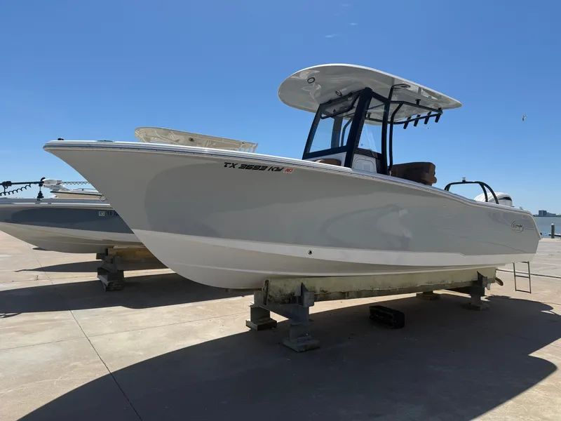 Slide: The Image of Sea Hunt Ultra 239 SE 2024 - 0