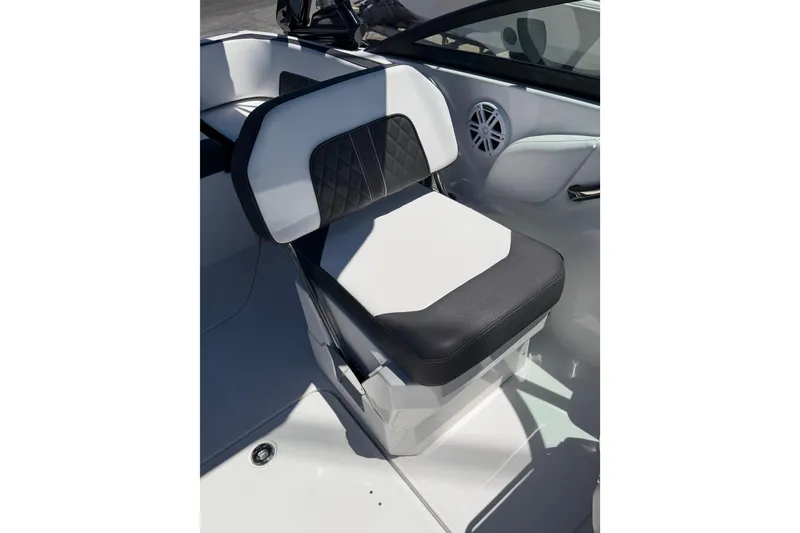 Slide: The Image of 2023 Monterey M-45 boat seat with black and white upholstery. - 24