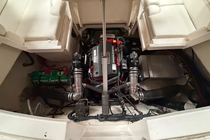 Slide: The Image of Engine compartment of a 2008 Regal 2700 Bowrider with Volvo Penta engine. - 36