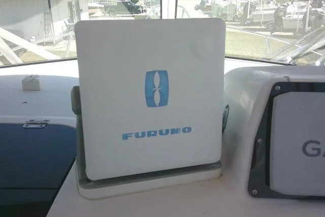 Slide: The Image of Furuno radar on 2000 Grady-White Sailfish 272 boat dashboard. - 31